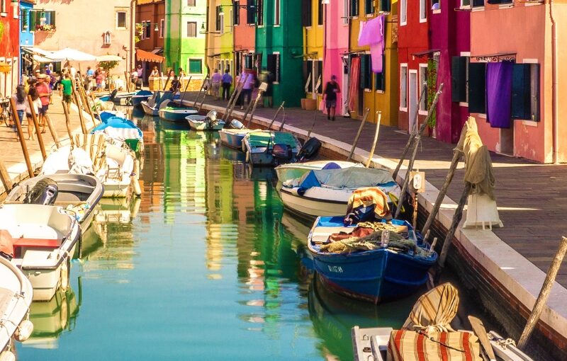 Venecia gondolas